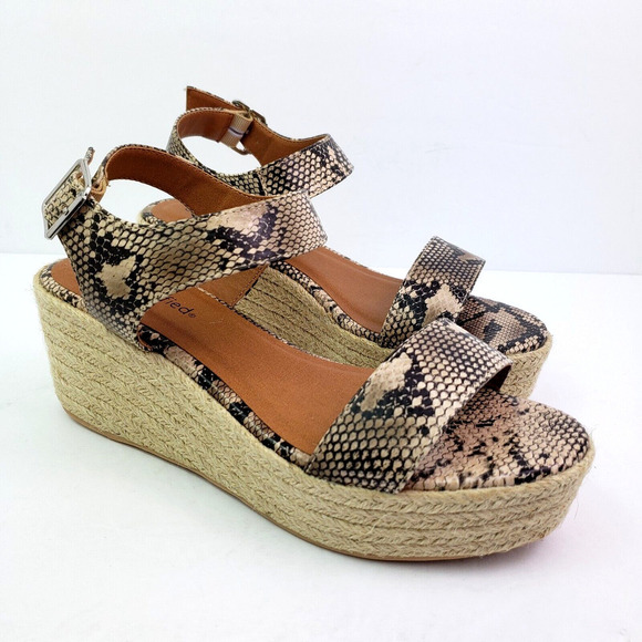 City Classified Luthor Womens Size 8 Tan Snake Python Platform Wedge Sandals - Picture 1 of 14